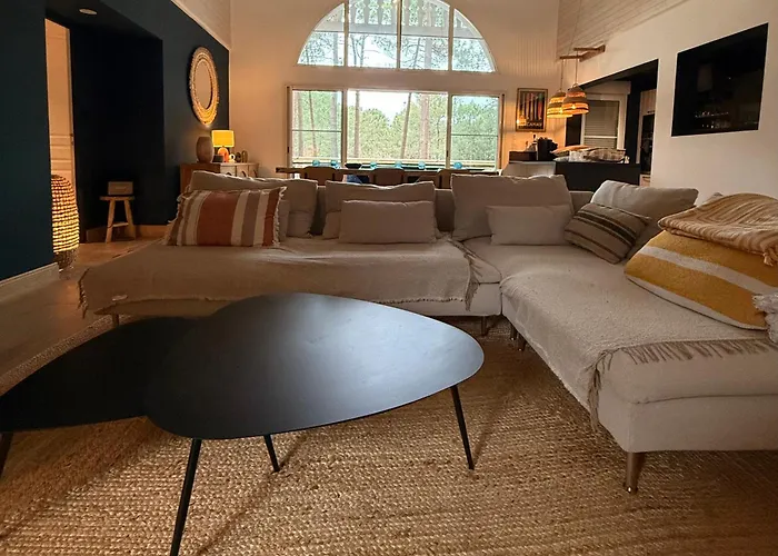 10pers Avec Piscine Privee